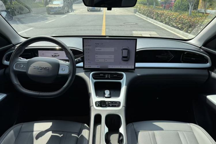 Used Geely Galaxy Geome 2026 Model 410km Exploration Edition Interior 3