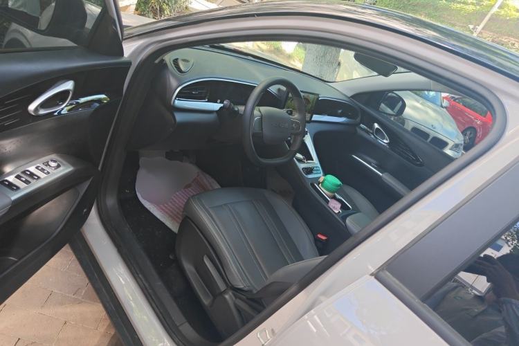 Used Geely Galaxy Geome 2026 Model 310km Youth Edition Interior 3