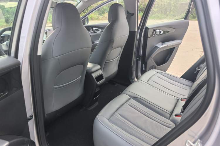 Used Geely Galaxy Geome 2026 Model 310km Youth Edition Interior 8