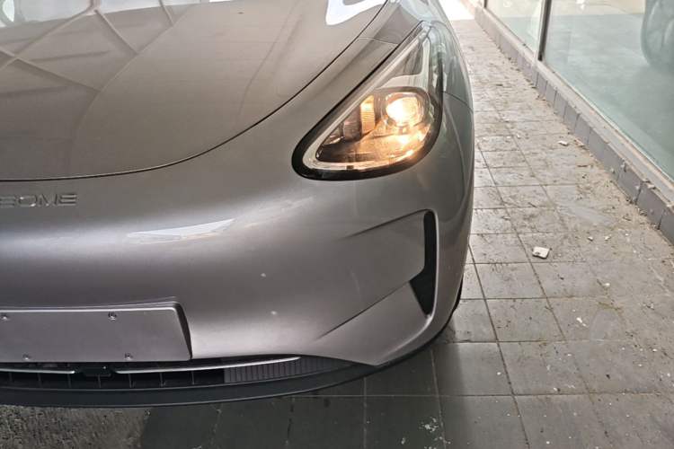 Used Geely Galaxy Geome 2026 Model 310km Youth Edition Left Front Headlight