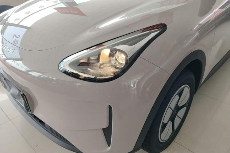 Used Geely Galaxy Geome 2026 Model 410km Carefree Edition Left Front Headlight