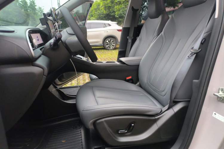 Used Geely Galaxy Geome 2026 Model 410km Exploration Edition Left Front Seat