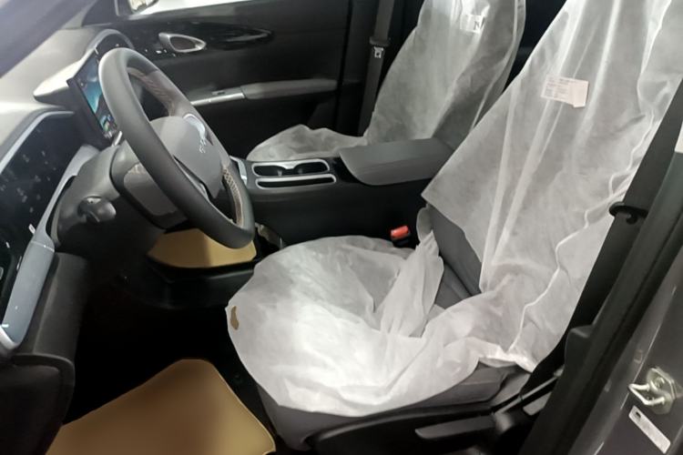 Used Geely Galaxy Geome 2026 Model 310km Youth Edition Left Front Seat