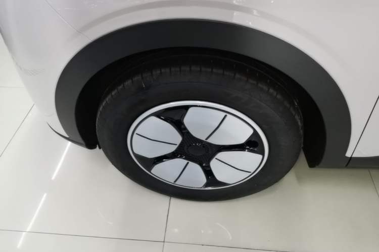 Used Geely Galaxy Geome 2026 310km Aspiration Edition Left Front Wheel Hub