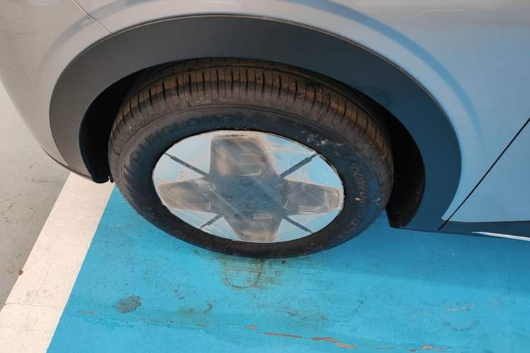 Used Geely Galaxy Geome 2026 Model 310km Dream Edition Left Front Wheel Hub
