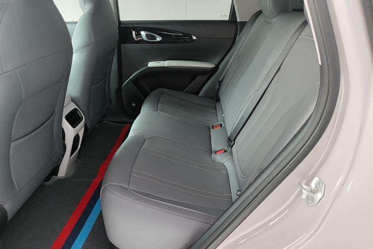 Used Geely Galaxy Geome 2026 Model 310km Youth Edition Left Rear Seat
