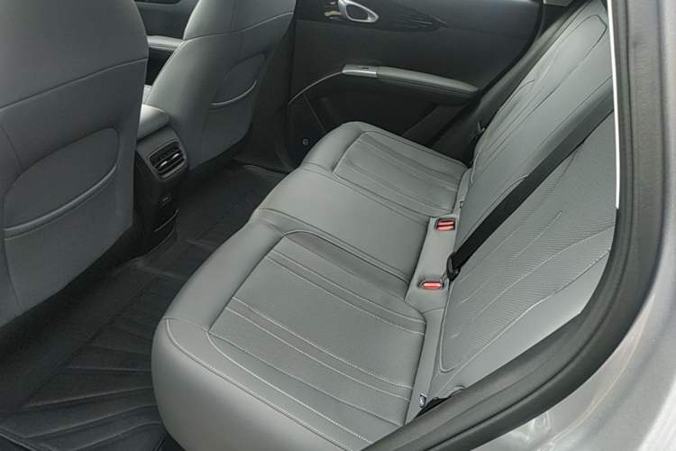 Used Geely Galaxy Geome 2026 Model 310km Dream Edition Left Rear Seat