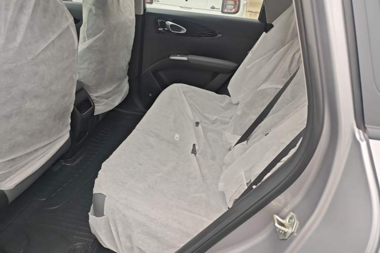 Used Geely Galaxy Geome 2026 Model 310km Youth Edition Left Rear Seat