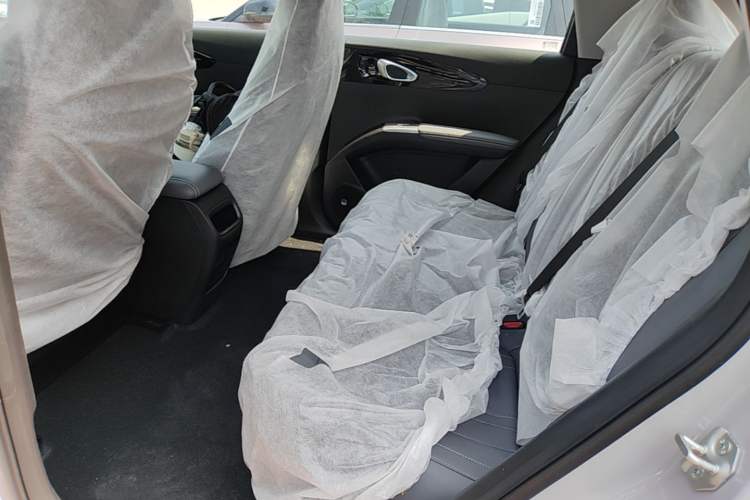 Used Geely Galaxy Geome 2026 Model 310km Youth Edition Left Rear Seat