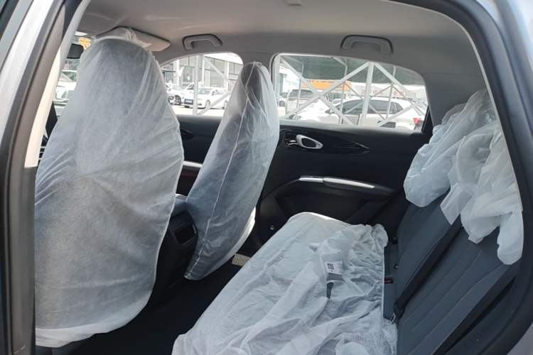 Used Geely Galaxy Geome 2026 Model 310km Youth Edition Left Rear Seat