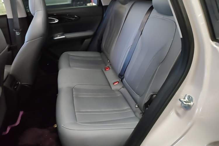 Used Geely Galaxy Geome 2026 Model 310km Dream Edition Left Rear Seat