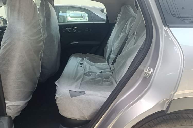 Used Geely Galaxy Geome 2026 Model 310km Youth Edition Left Rear Seat