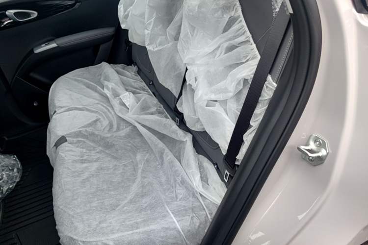Used Geely Galaxy Geome 2026 Model 310km Youth Edition Left Rear Seat