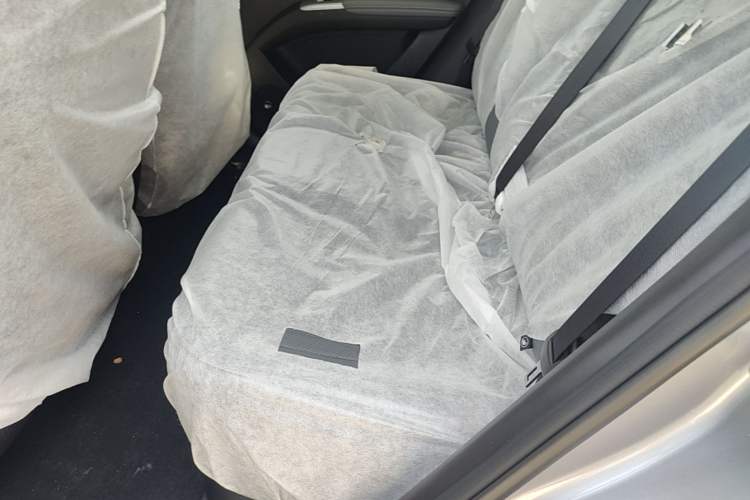 Used Geely Galaxy Geome 2026 Model 310km Youth Edition Left Rear Seat