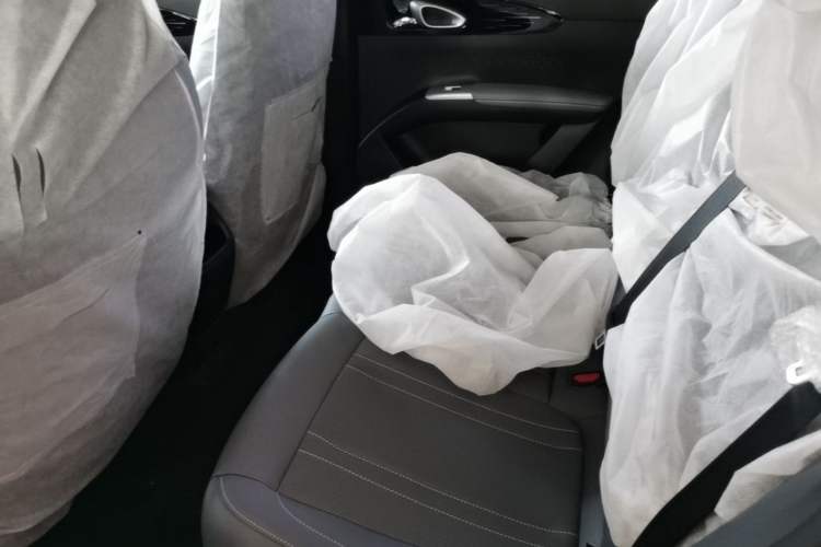 Used Geely Galaxy Geome 2026 Model 310km Youth Edition Left Rear Seat