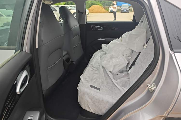 Used Geely Galaxy Geome 2026 Model 310km Youth Edition Left Rear Seat