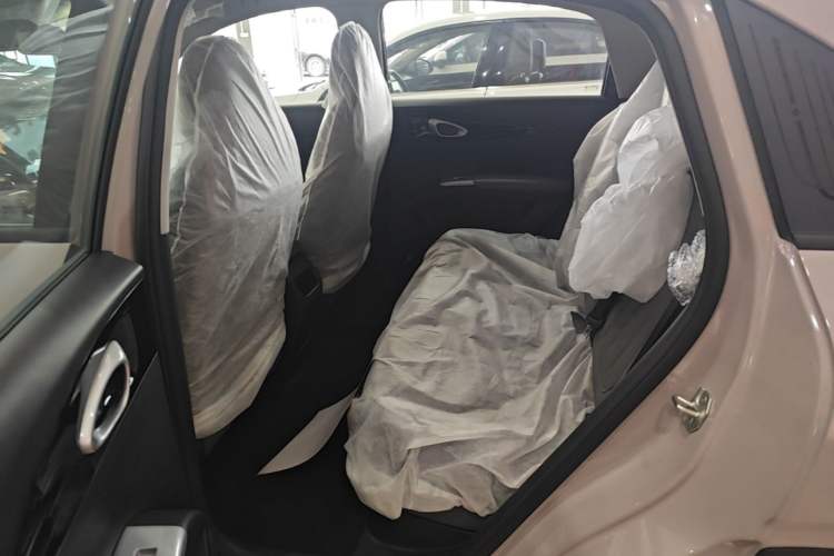 Used Geely Galaxy Geome 2026 Model 410km Freedom Edition Left Rear Seat