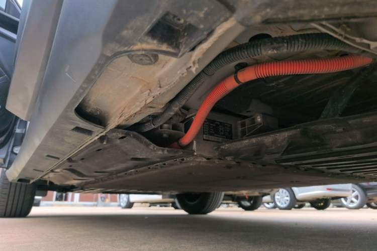 Used Geely Galaxy Geome 2026 Model 310km Youth Edition Left Side Sill