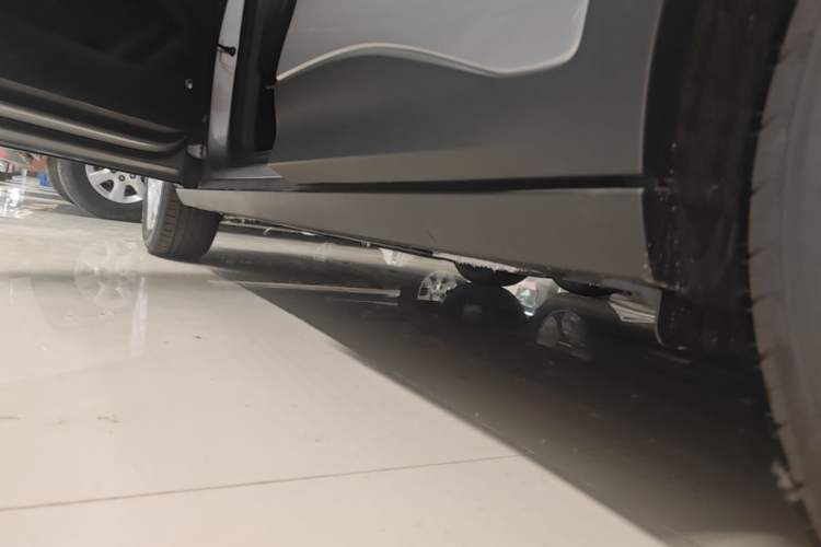 Used Geely Galaxy Geome 2026 Model 310km Youth Edition Left Side Sill