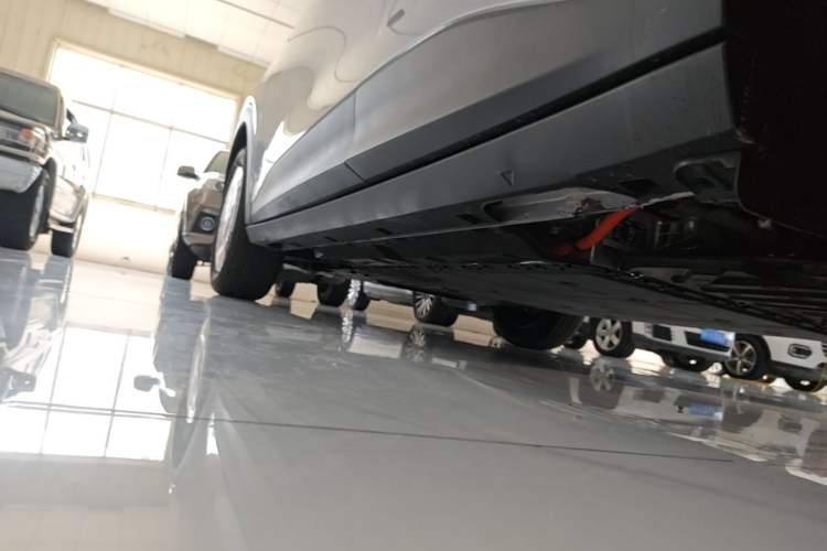 Used Geely Galaxy Geome 2026 Model 310km Youth Edition Left Side Sill