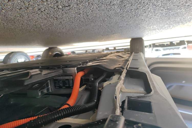 Used Geely Galaxy Geome 2026 Model 310km Youth Edition Left Side Sill