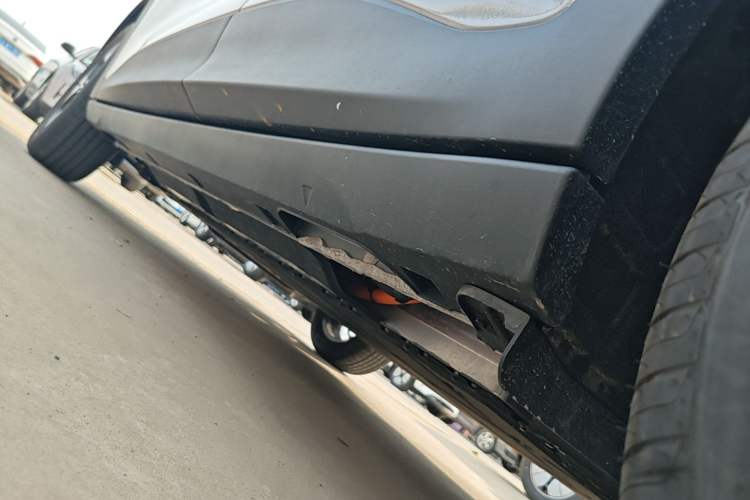 Used Geely Galaxy Geome 2026 Model 410km Freedom Edition Left Side Sill