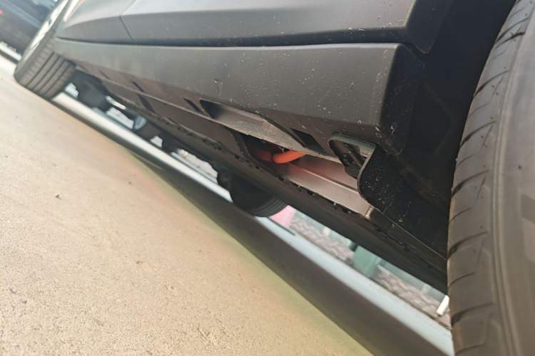 Used Geely Galaxy Geome 2026 Model 410km Carefree Edition Left Side Sill