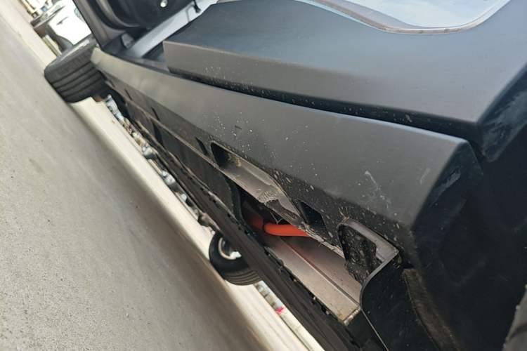 Used Geely Galaxy Geome 2026 Model 410km Freedom Edition Left Side Sill