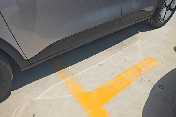 Used Geely Galaxy Geome 2026 Model 310km Youth Edition Left Side Sill