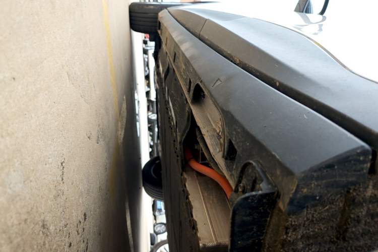 Used Geely Galaxy Geome 2026 Model 410km Carefree Edition Left Side Sill