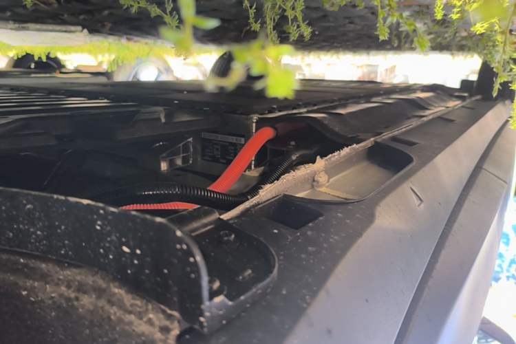 Used Geely Galaxy Geome 2026 Model 310km Youth Edition Left Side Sill