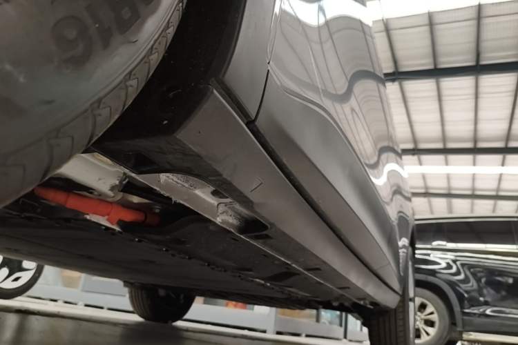 Used Geely Galaxy Geome 2026 Model 310km Youth Edition Left Side Sill