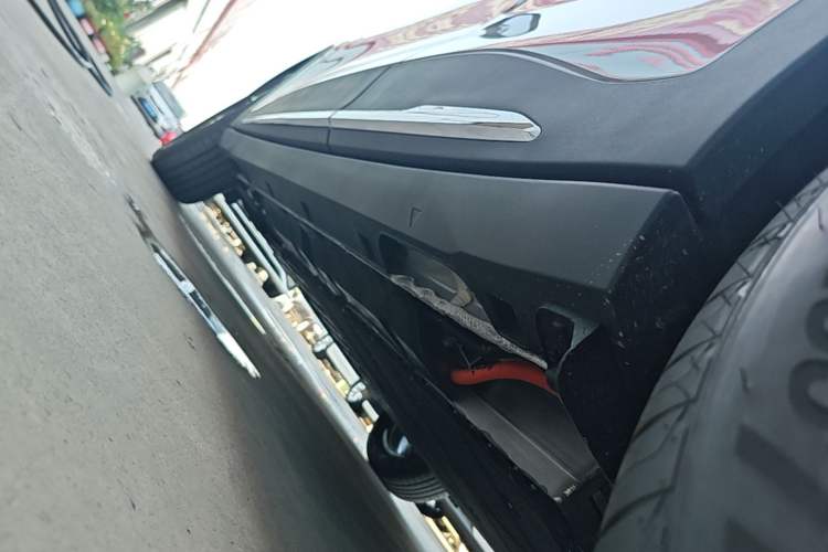 Used Geely Galaxy Geome 2026 410km Wind-Riding Edition Left Side Sill