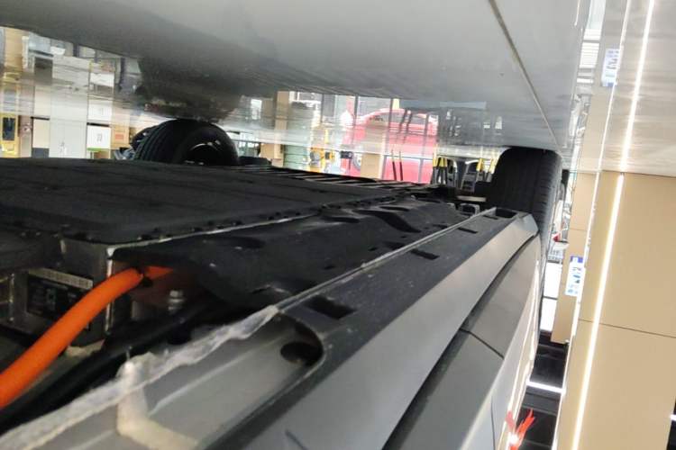 Used Geely Galaxy Geome 2026 Model 310km Youth Edition Left Side Sill
