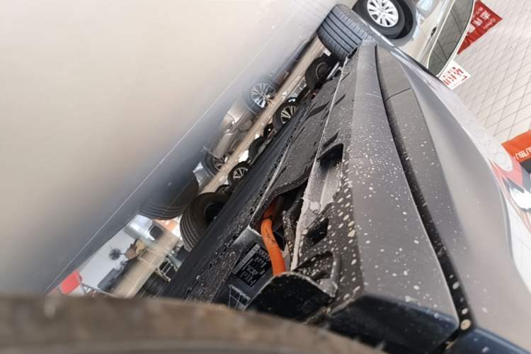 Used Geely Galaxy Geome 2026 Model 310km Youth Edition Left Side Sill