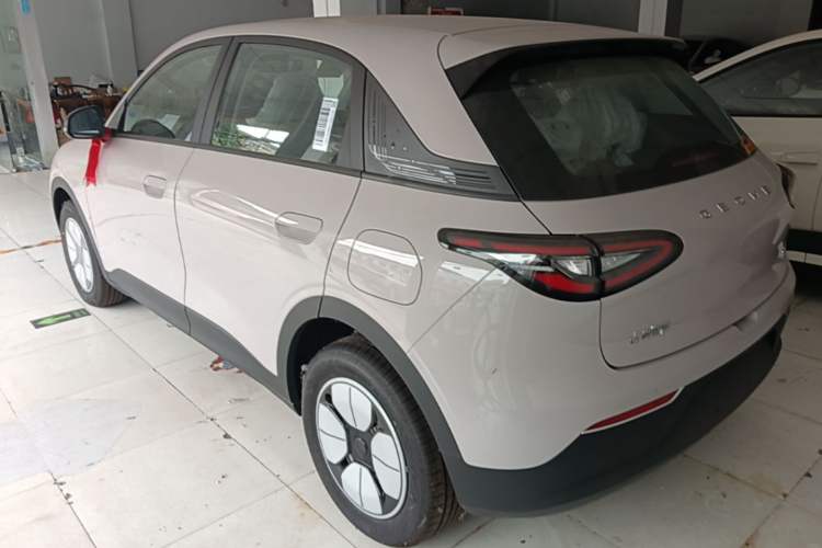 Used Geely Galaxy Geome 2026 Model 310km Youth Edition Rear Left 45 Deg