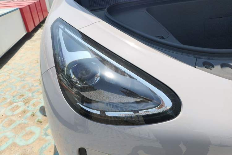 Used Geely Galaxy Geome 2026 Model 310km Youth Edition Right Front Headlight