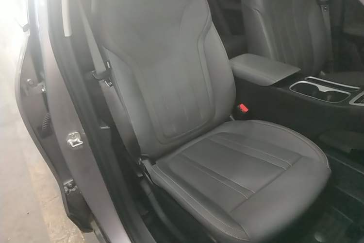 Used Geely Galaxy Geome 2026 Model 410km Exploration Edition Right Front Seat