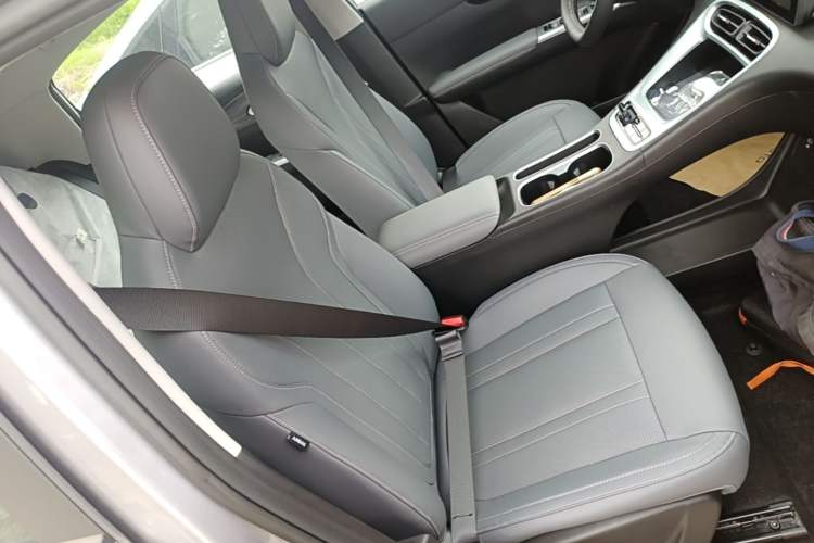Used Geely Galaxy Geome 2026 Model 310km Youth Edition Right Front Seat