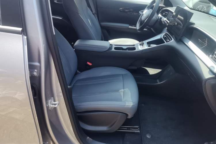 Used Geely Galaxy Geome 2026 Model 410km Exploration Edition Right Front Seat