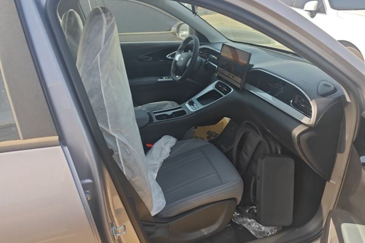 Used Geely Galaxy Geome 2026 Model 310km Dream Edition Right Front Seat