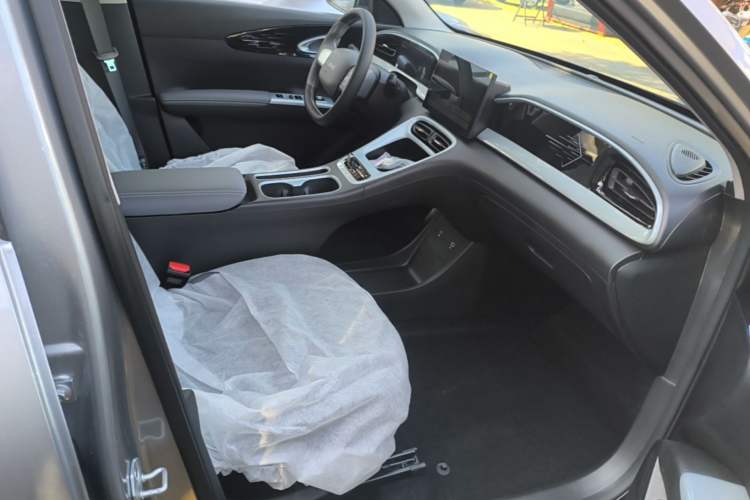 Used Geely Galaxy Geome 2026 Model 310km Youth Edition Right Front Seat