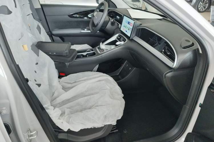 Used Geely Galaxy Geome 2026 Model 410km Carefree Edition Right Front Seat