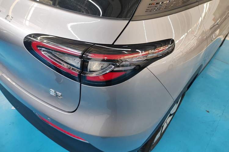 Used Geely Galaxy Geome 2026 Model 310km Youth Edition Right Rear Taillight