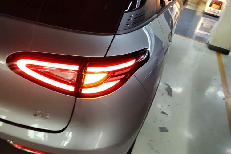Used Geely Galaxy Geome 2026 Model 310km Youth Edition Right Rear Taillight