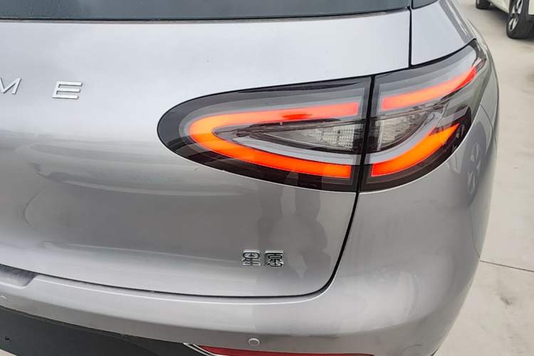 Used Geely Galaxy Geome 2026 Model 310km Dream Edition Right Rear Taillight