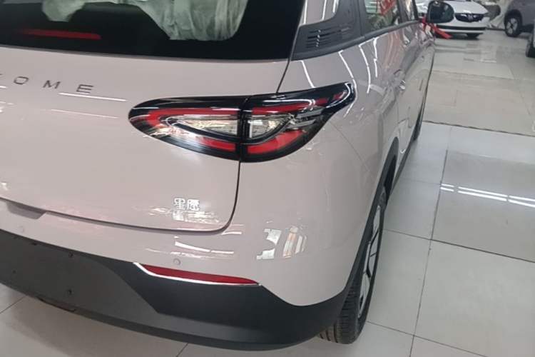 Used Geely Galaxy Geome 2026 Model 310km Youth Edition Right Rear Taillight