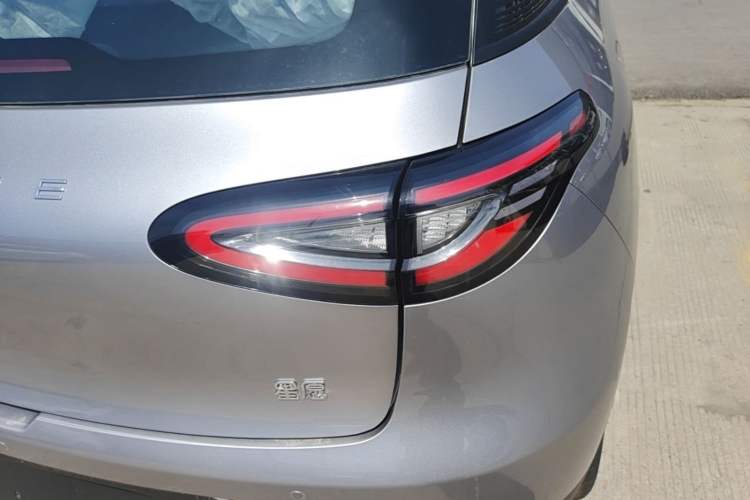 Used Geely Galaxy Geome 2026 Model 310km Youth Edition Right Rear Taillight