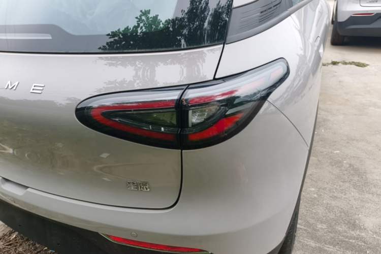 Used Geely Galaxy Geome 2026 Model 310km Youth Edition Right Rear Taillight