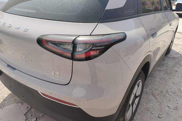 Used Geely Galaxy Geome 2026 Model 310km Youth Edition Right Rear Taillight